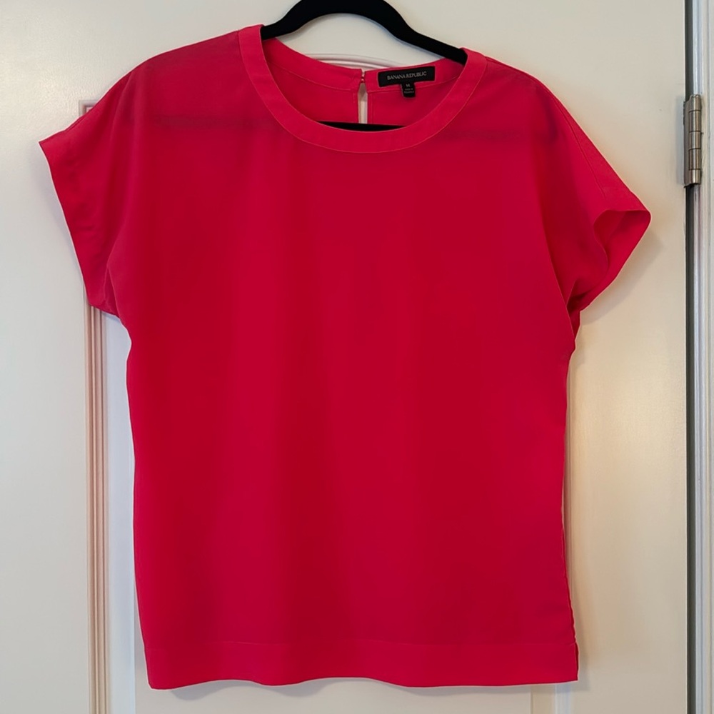 Banana Republic Size M | Bright Pink Short Sleeve Blouse